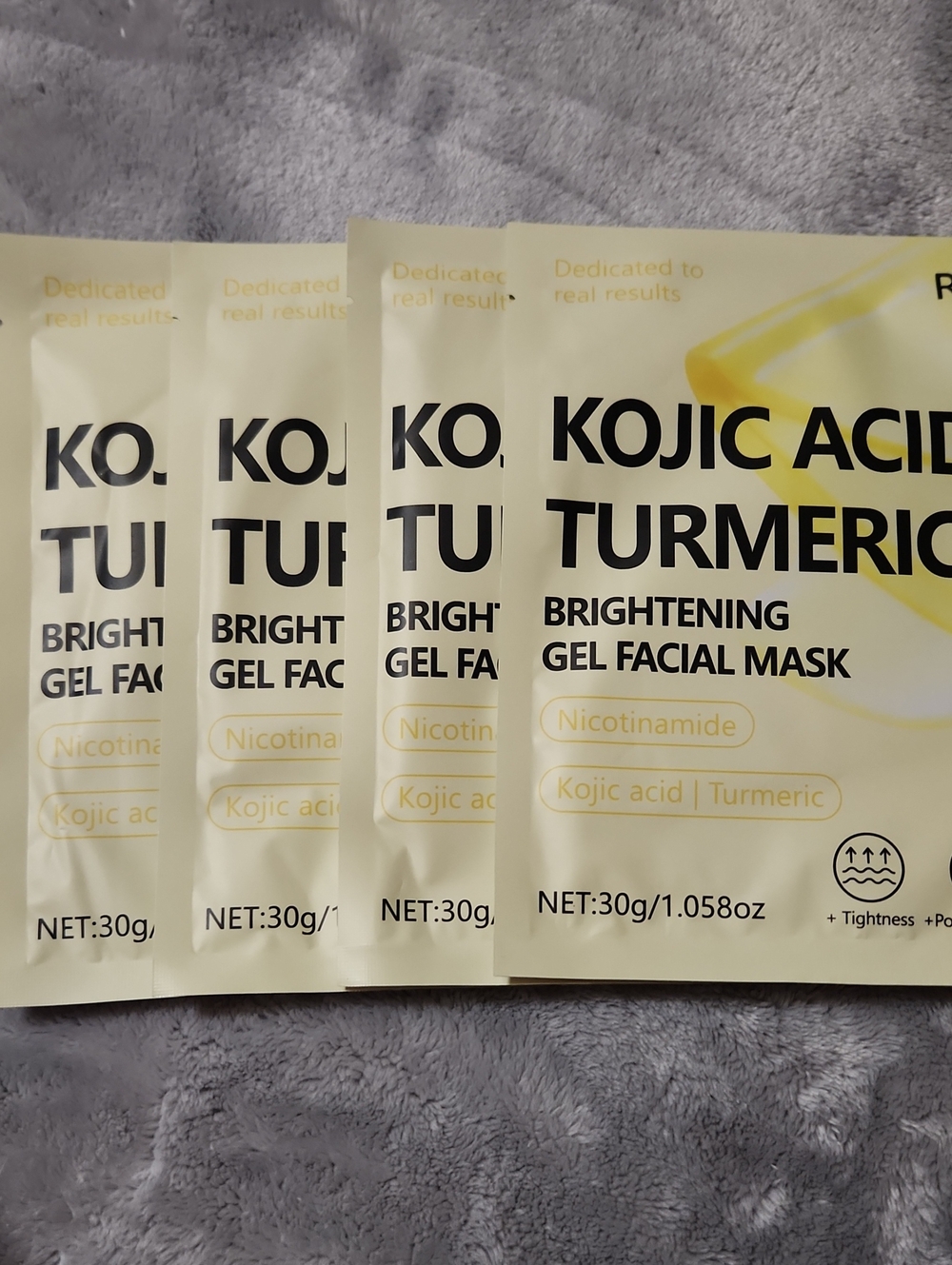 Kojic Acid Turmeric Brightening Gel Facial Mask - Set Of 4